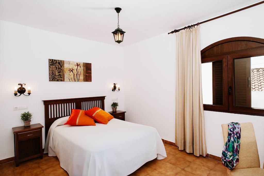 La Codorniz Hotel Tarifa Room photo